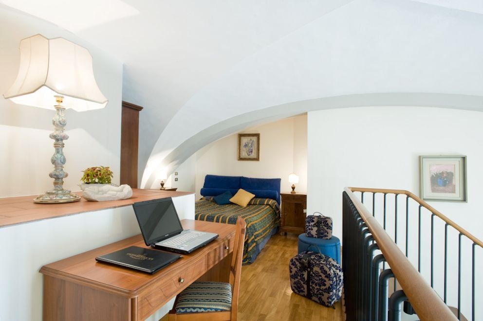 Room amenity
