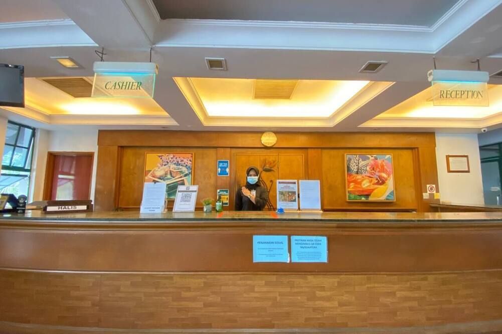 Front desk Photo