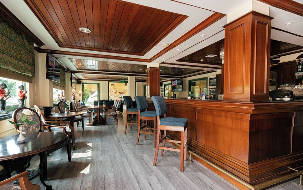 Bar Photo