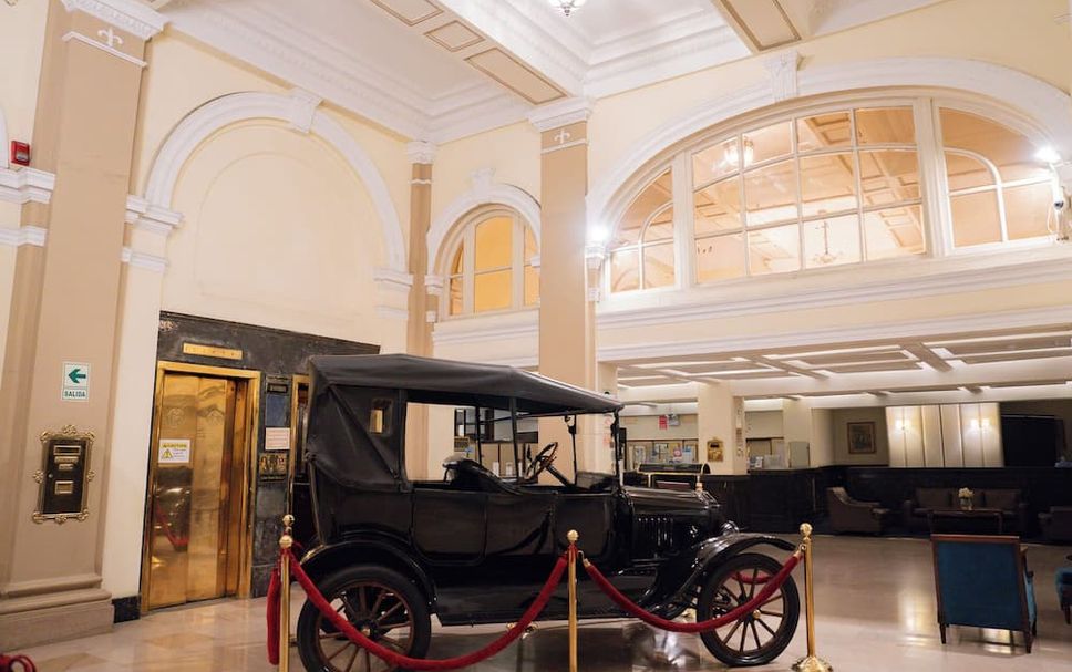 Lobby Photo