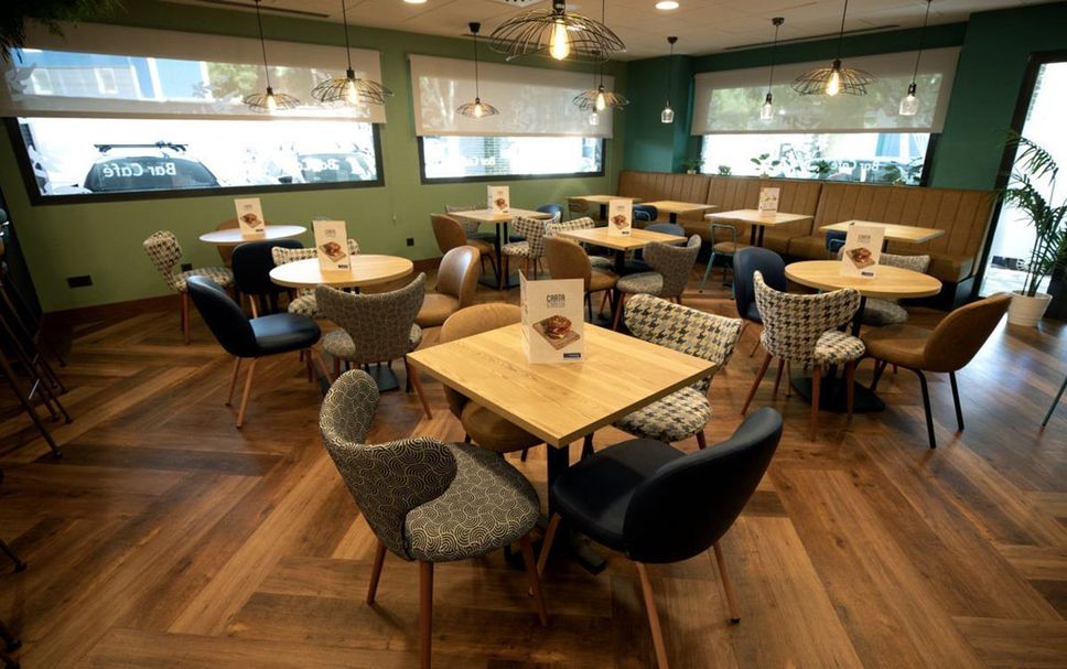Restaurant Photo