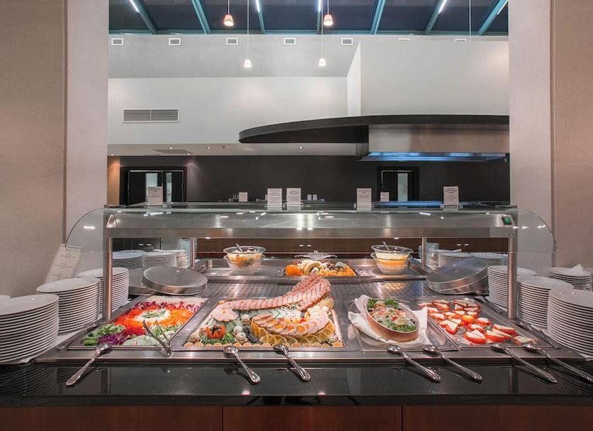 Buffet Photo