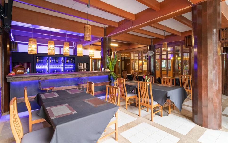 Bar Photo