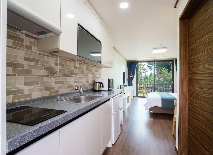 Kitchen Photo
