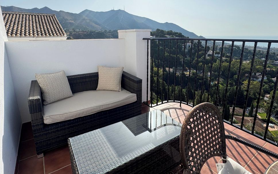 Balcony Photo