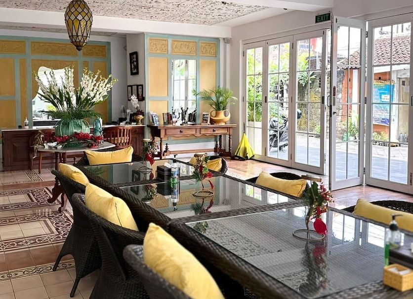 Dining room Photo