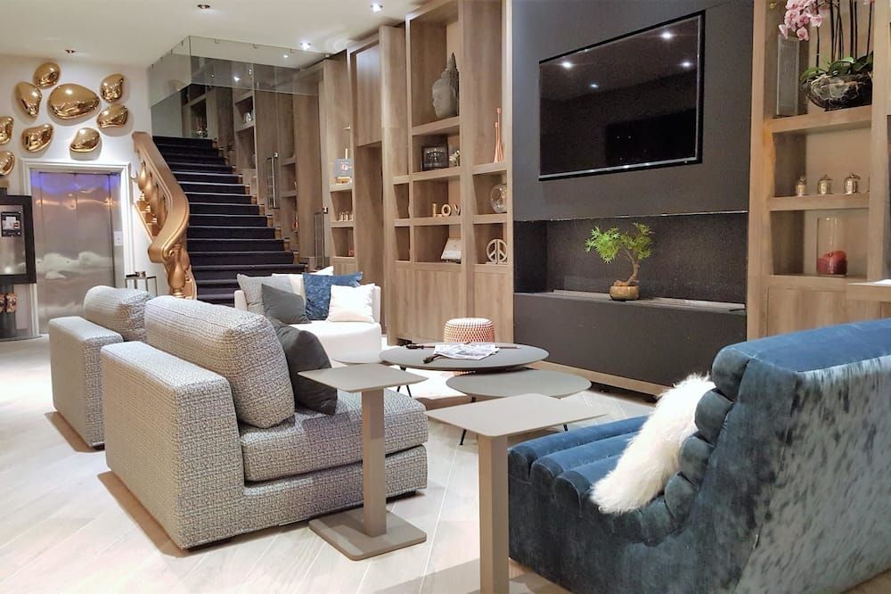 Lounge Photo