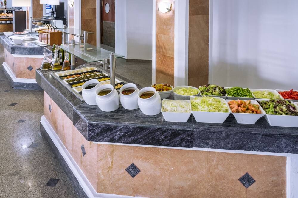 Buffet Photo