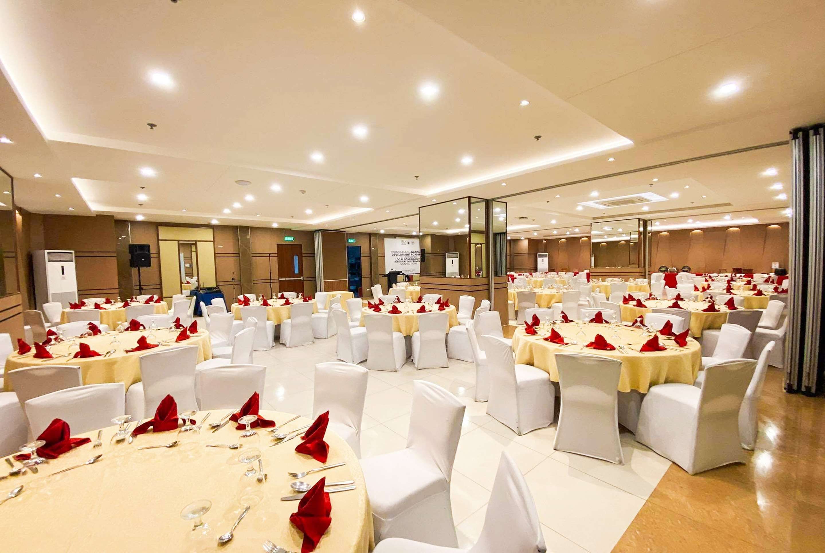 Banquet hall