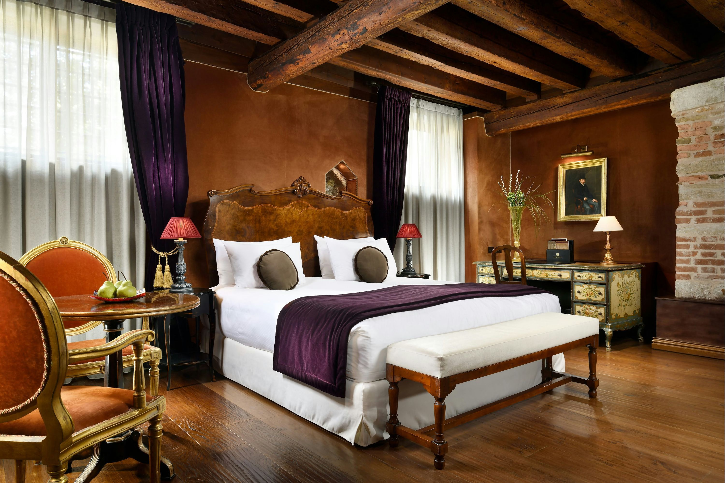 Room amenity