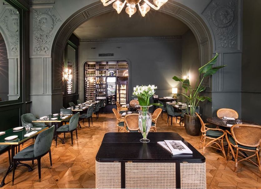 Restaurant Photo