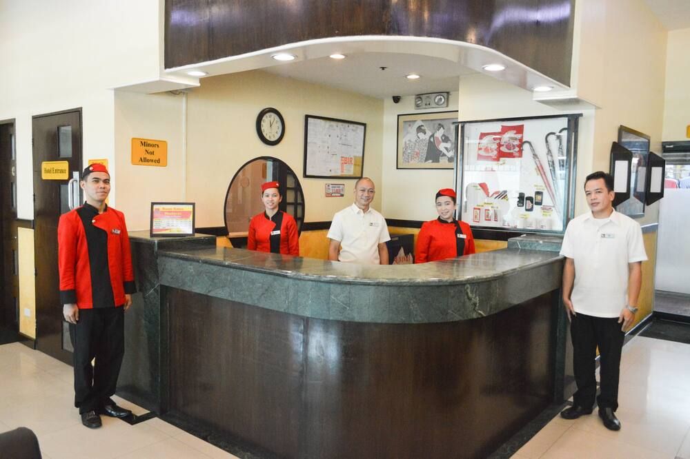 Front desk Photo