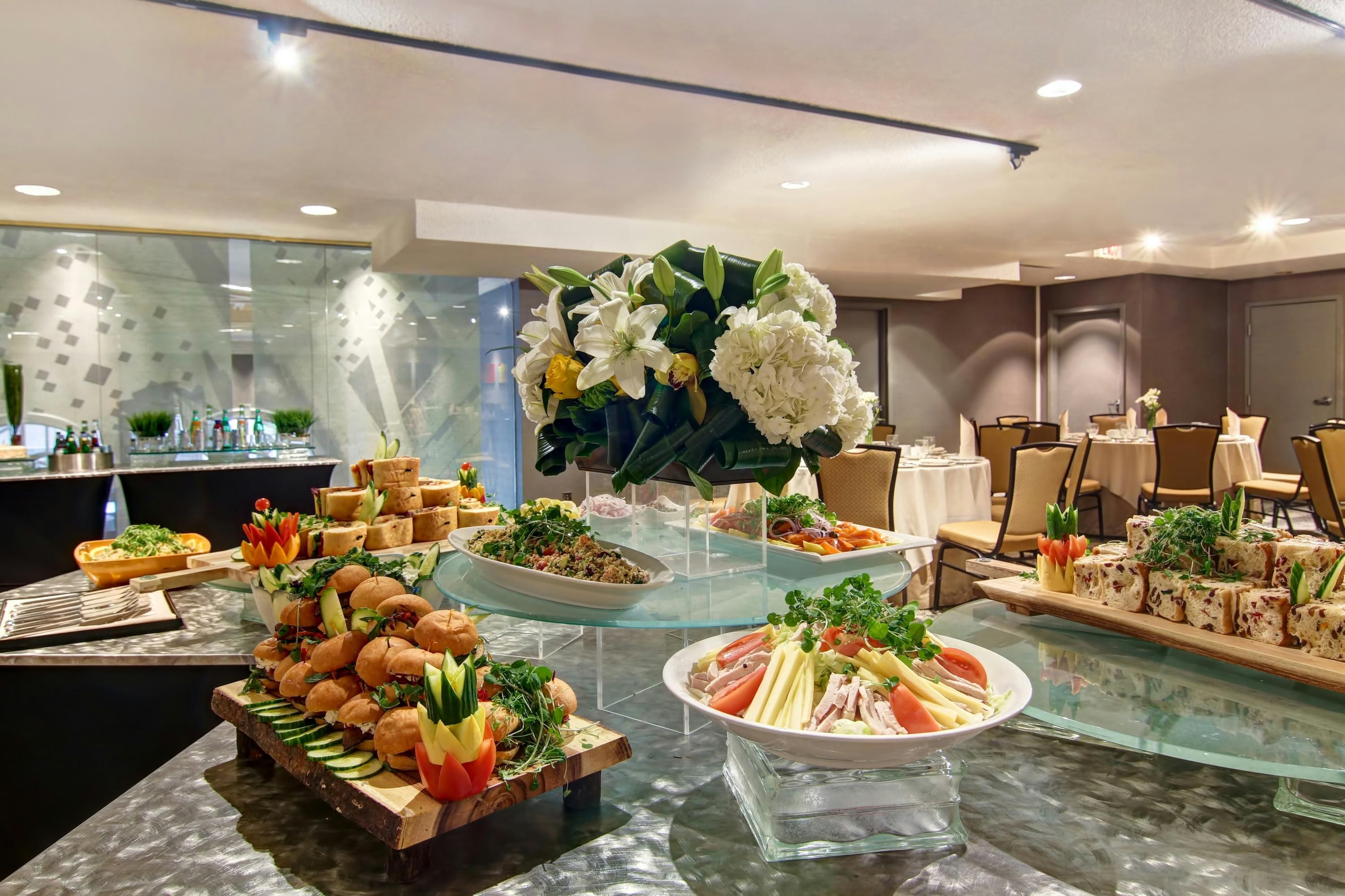 Buffet Photo
