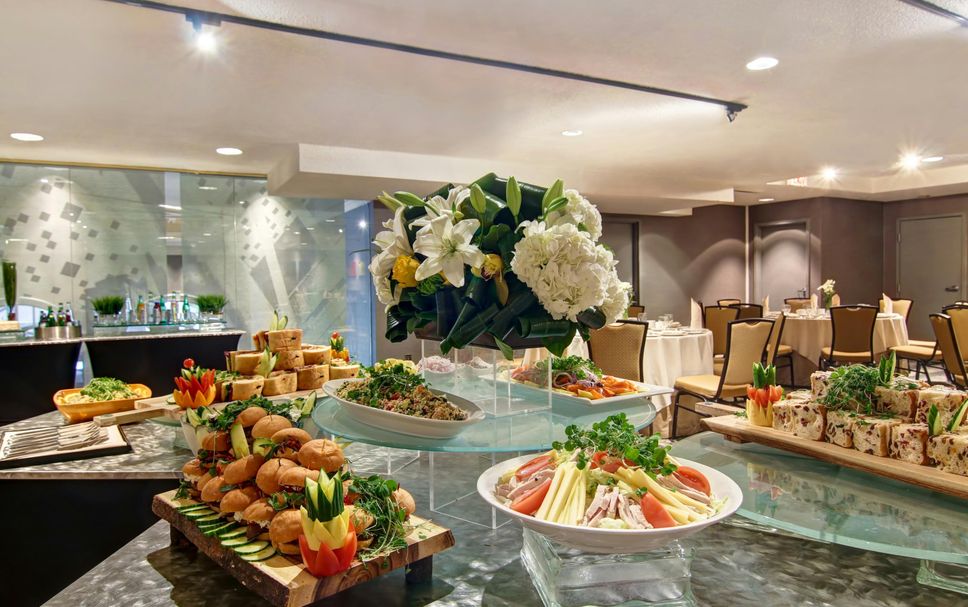 Buffet Photo