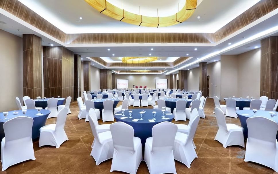 Banquet hall Photo