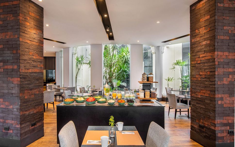 Restaurant Photo