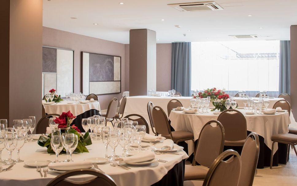 Banquet hall Photo