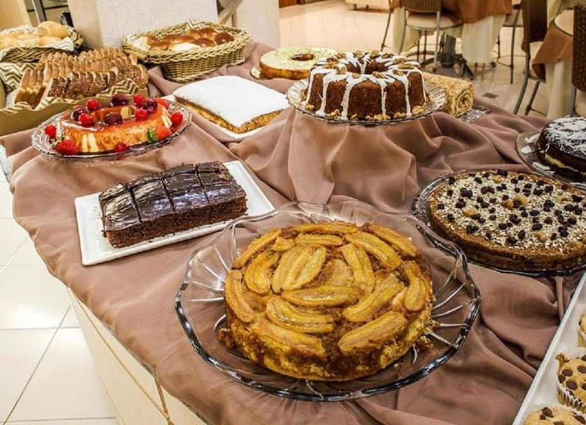 Buffet Photo