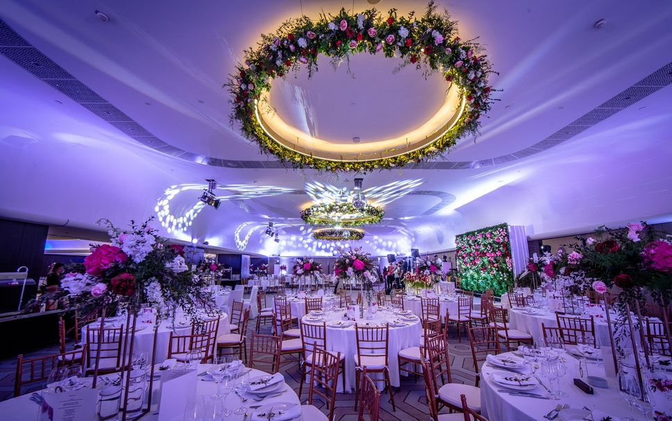 Banquet hall Photo