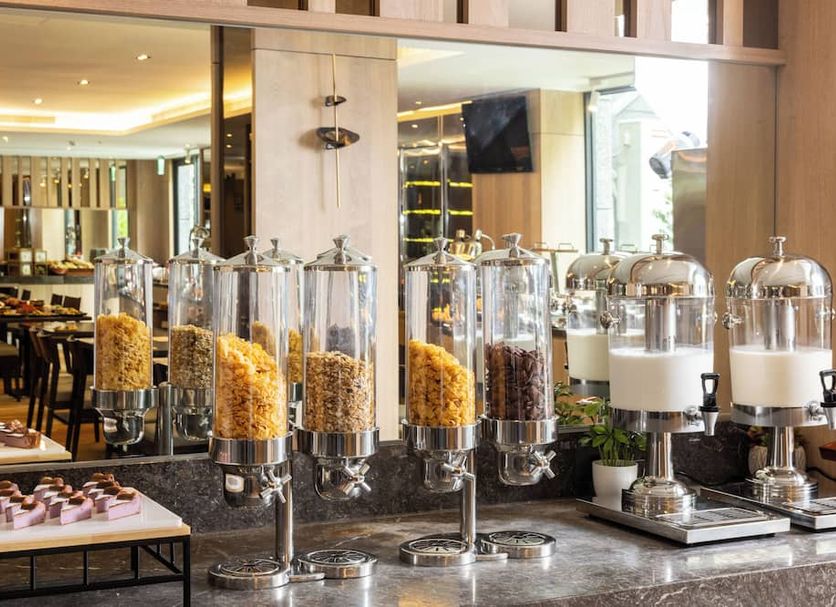 Buffet Photo