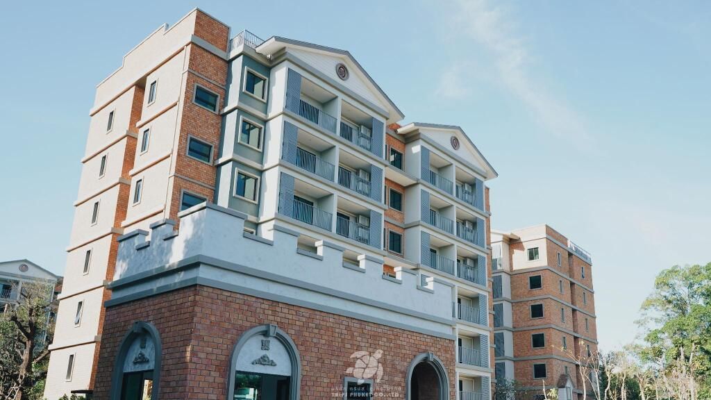 Building Photo