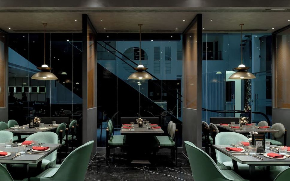 Restaurant Photo