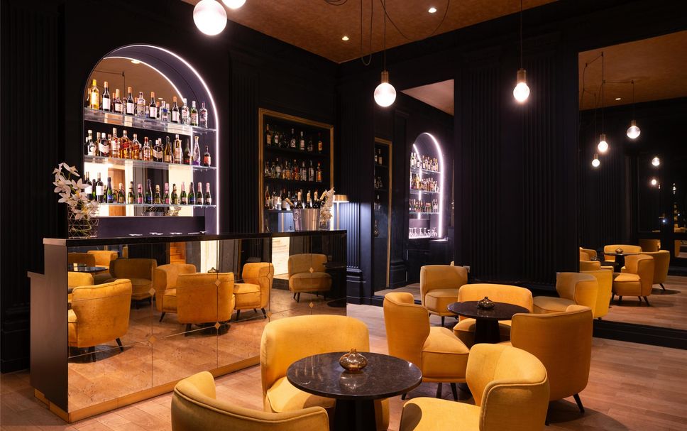 Bar Photo