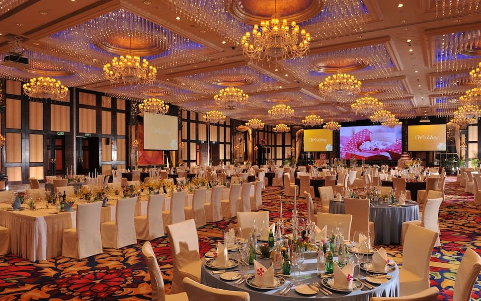 Banquet hall Photo