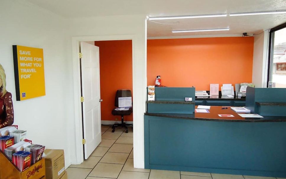 Front desk Photo