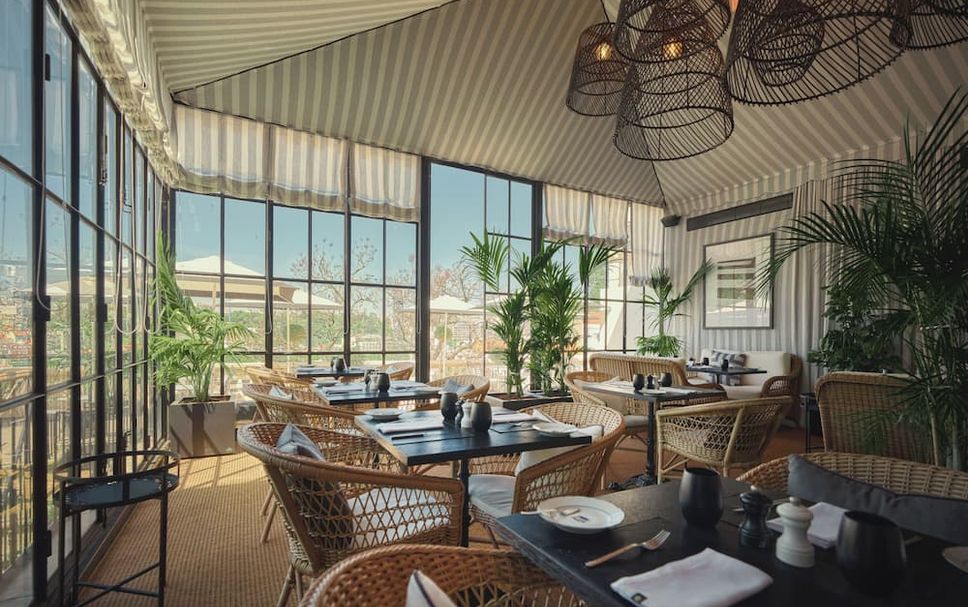 Restaurant Photo