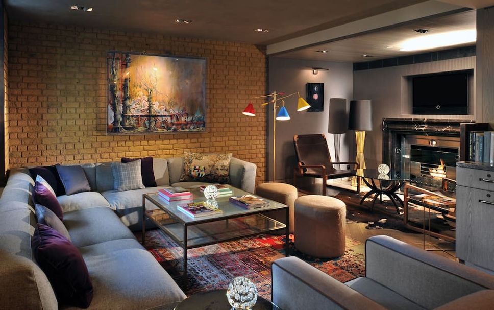 Lounge Photo
