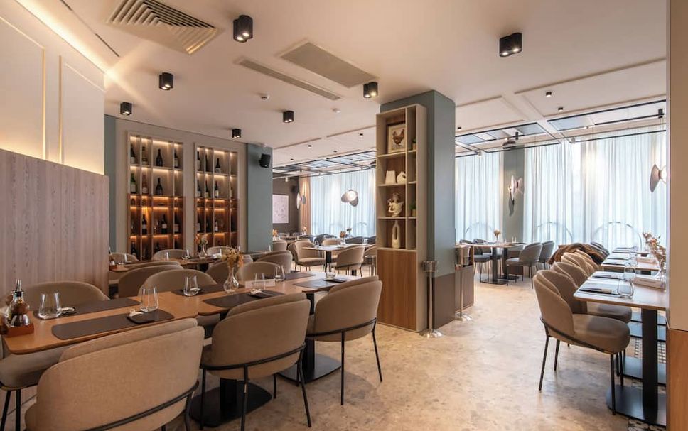 Restaurant Photo