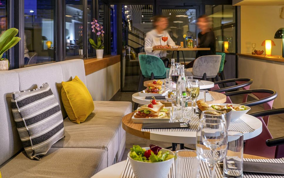 Restaurant Photo