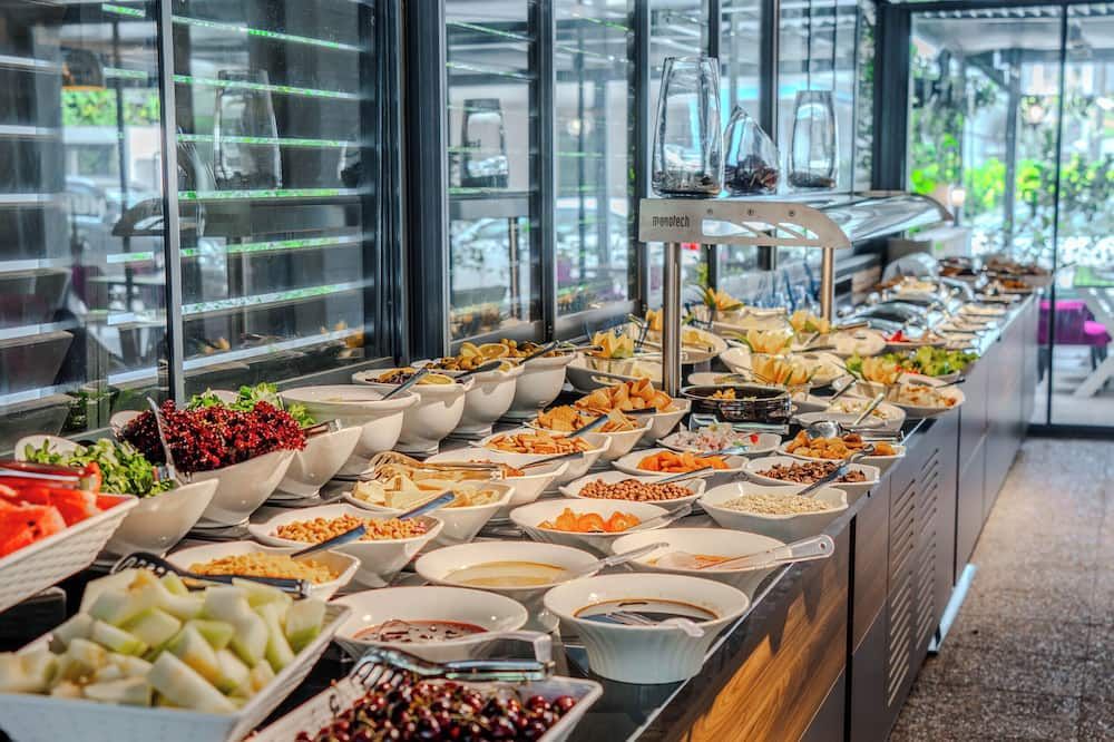 Buffet Photo