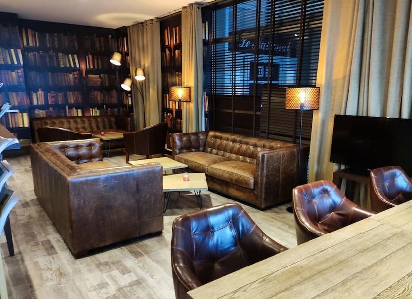 Lounge Photo