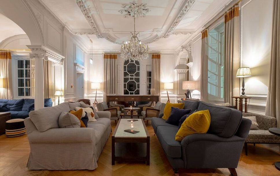 Lounge Photo