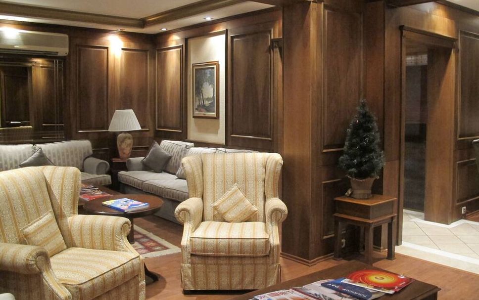 Lounge Photo
