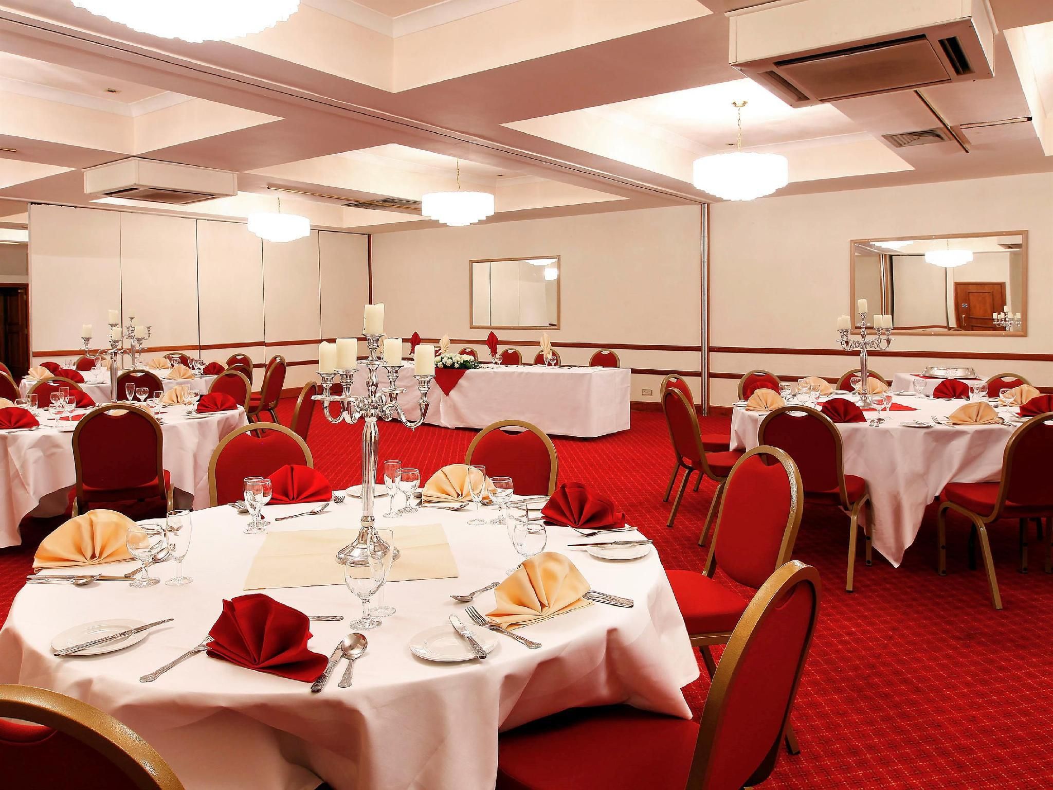 Banquet hall