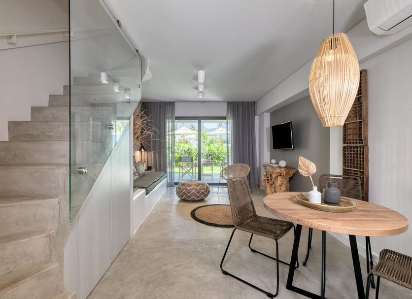 Dining room Photo