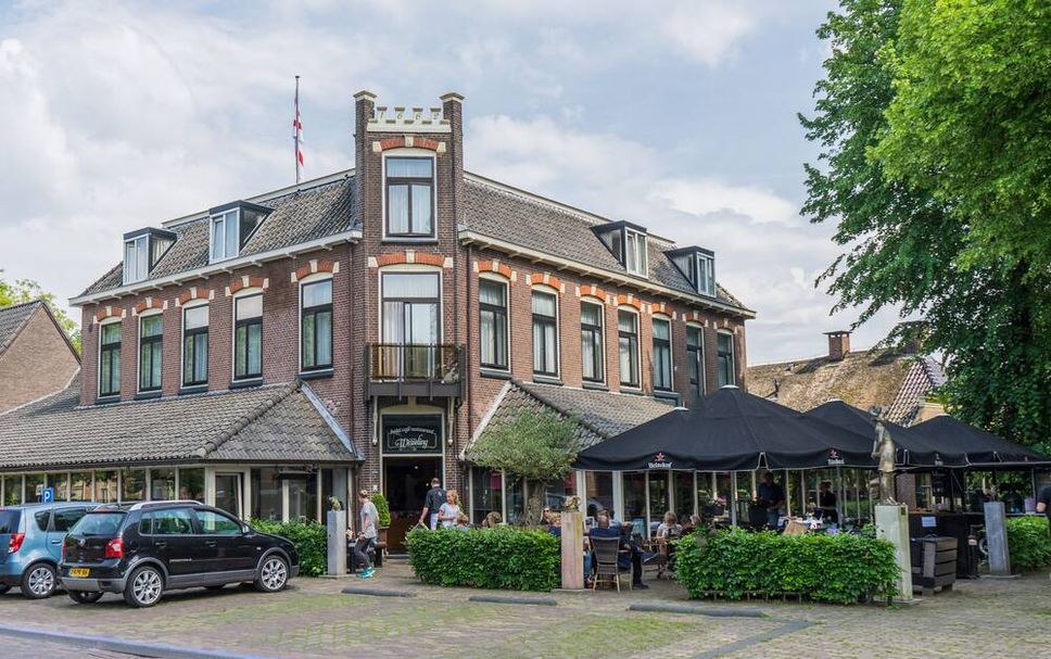 Building Photo