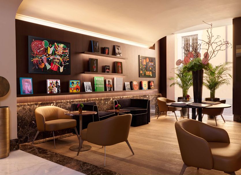 Lounge Photo