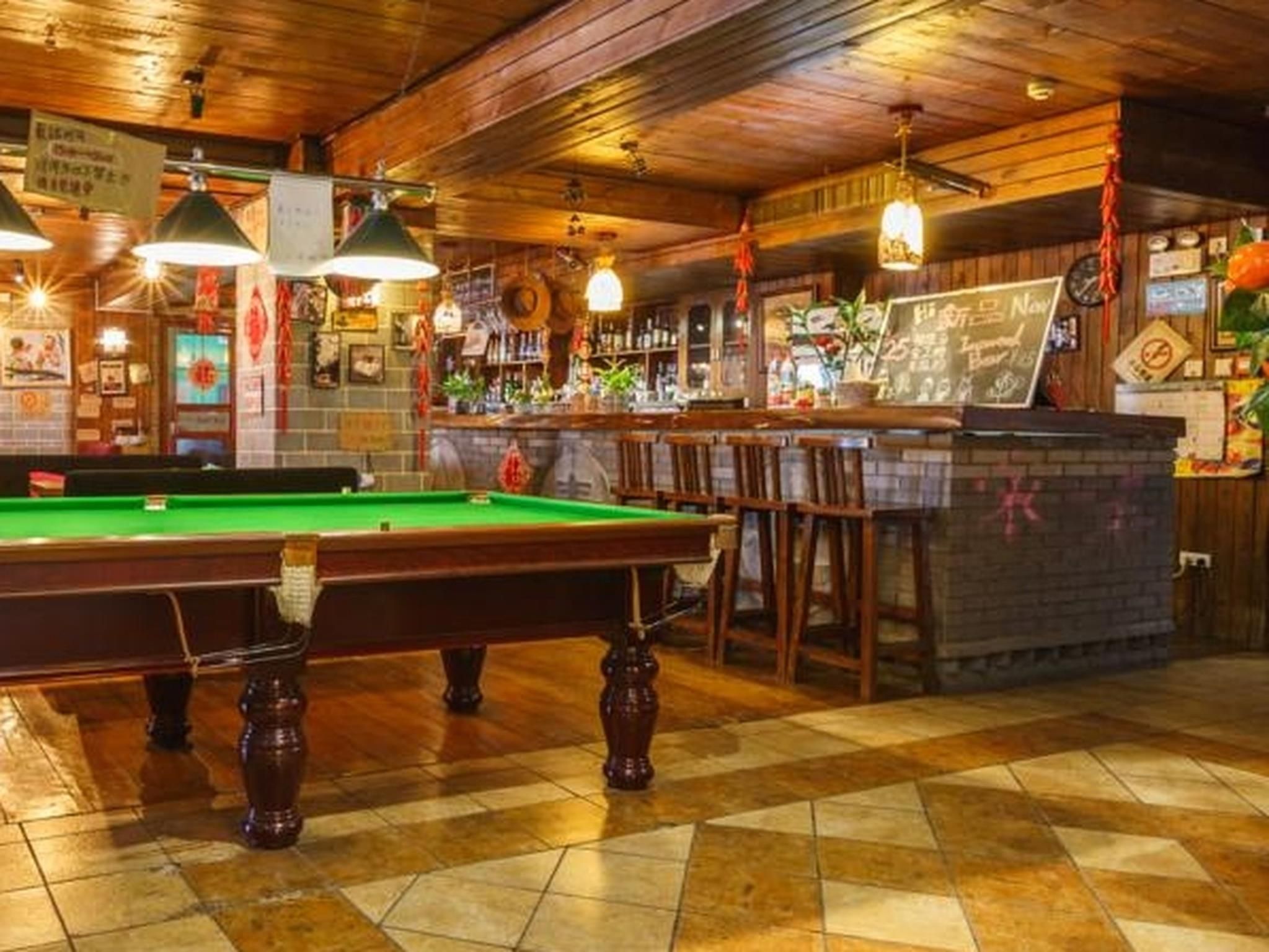Bar