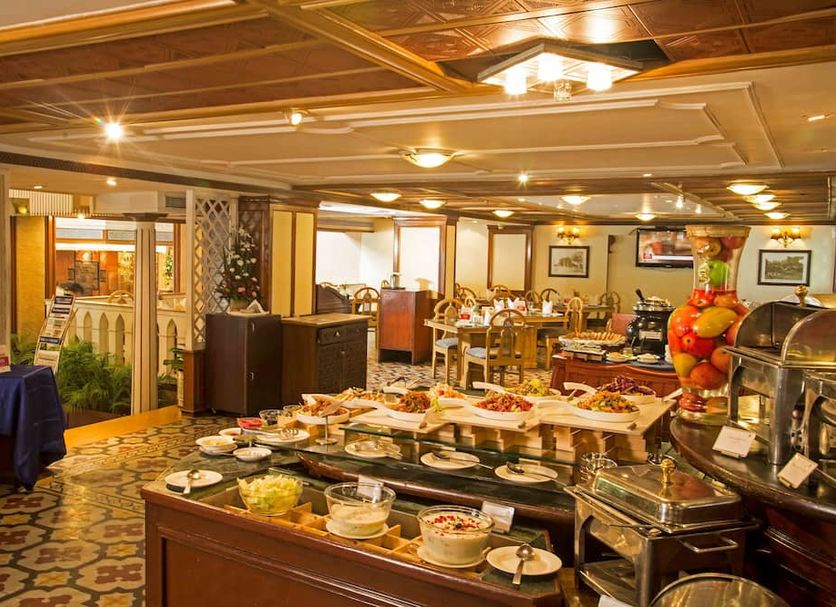 Buffet Photo