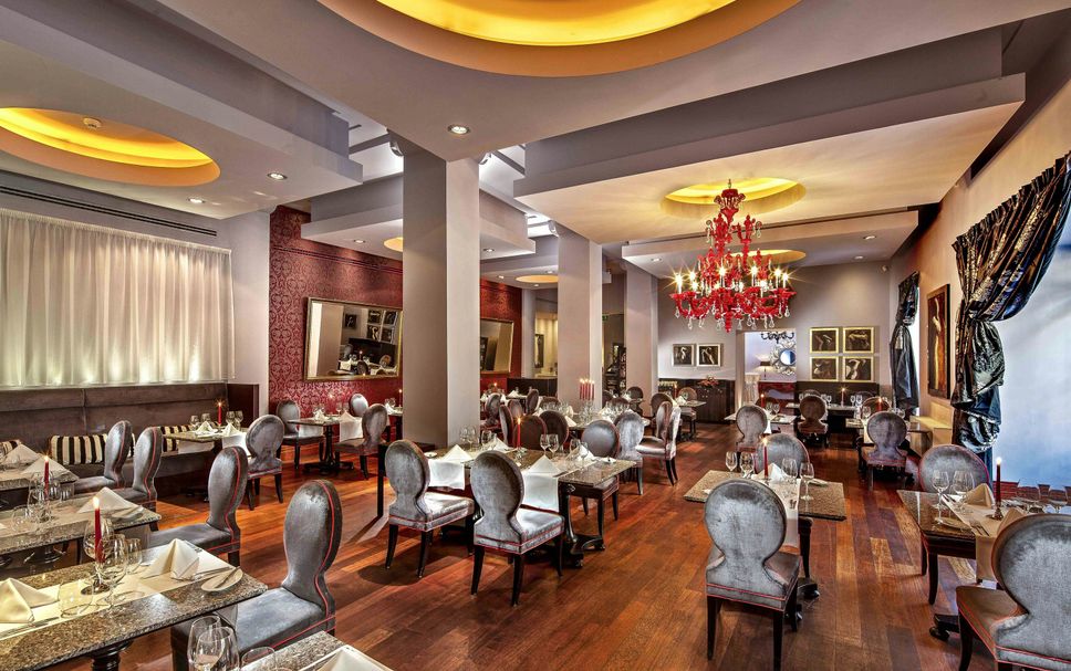Restaurant Photo
