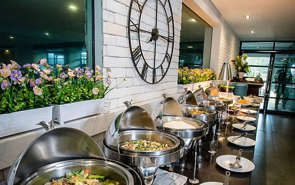 Buffet Photo