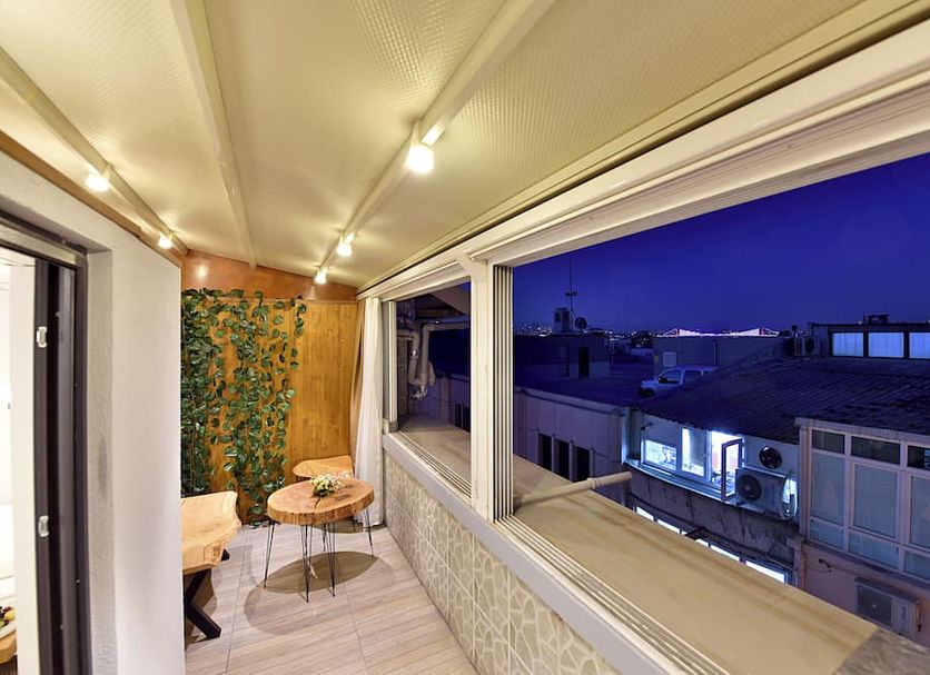 Balcony Photo