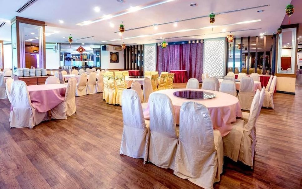 Banquet hall Photo