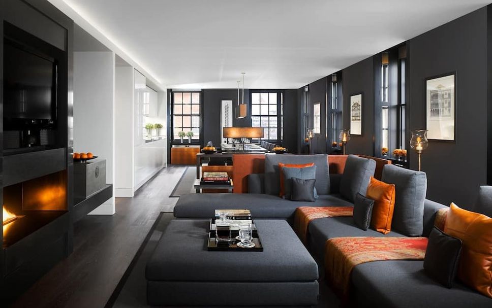 Lounge Photo