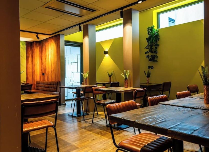 Restaurant Photo
