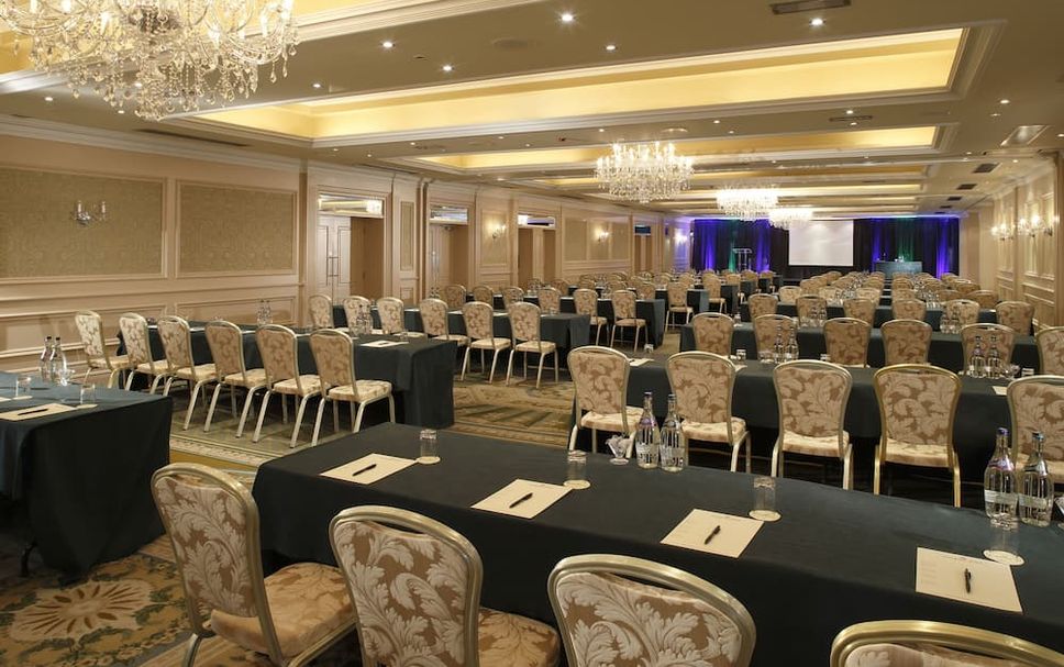 Banquet hall Photo